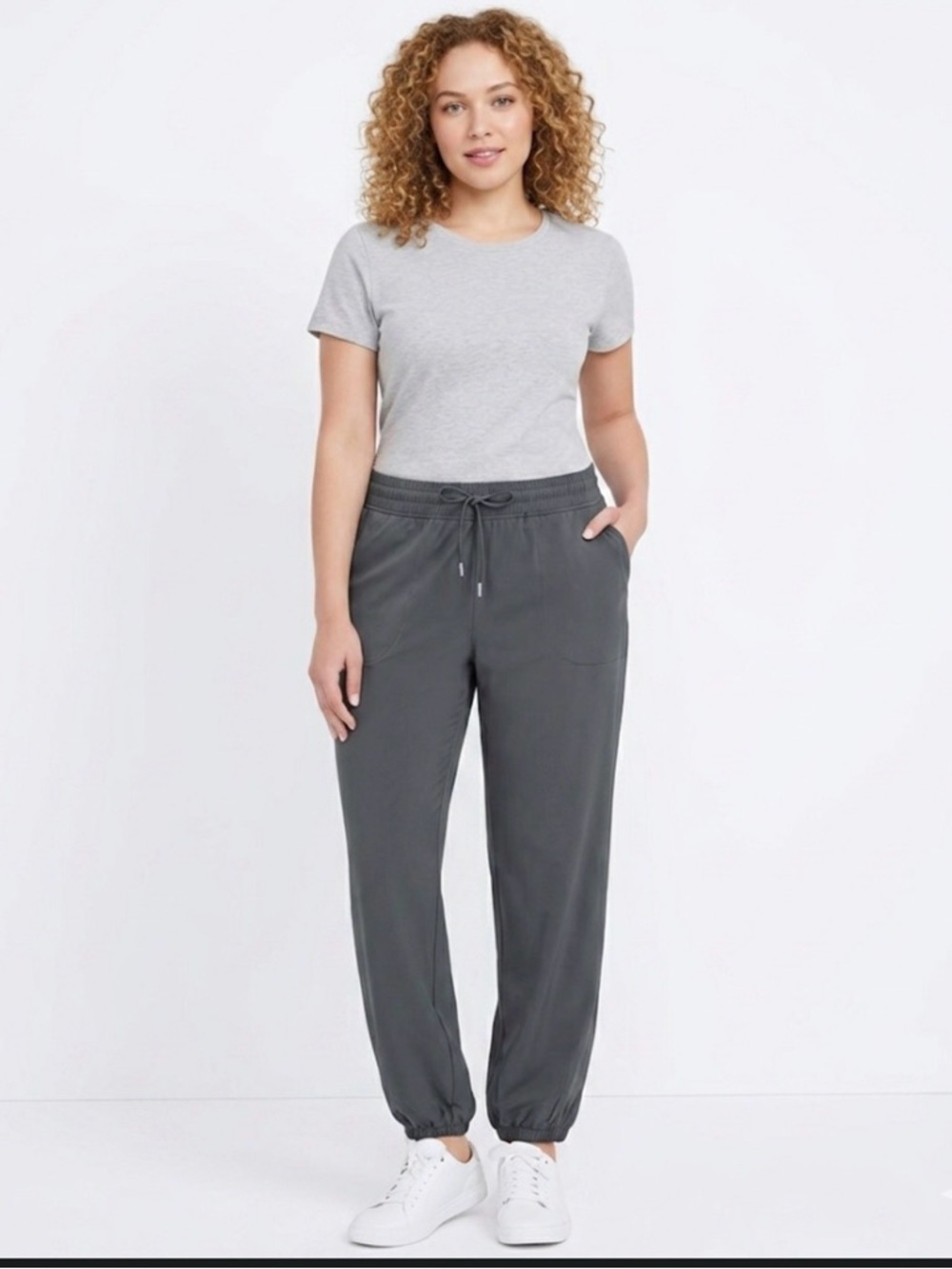 Sage collective Green Joggers Women’s size medium NWT